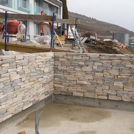 Mur en pierres naturelles